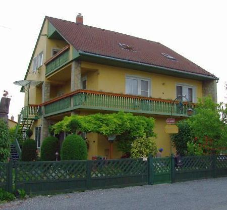 Grill Garten Vendeghaz Hotel Keszthely Eksteriør billede