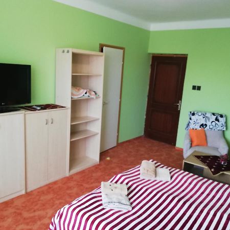 Grill Garten Vendeghaz Hotel Keszthely Eksteriør billede