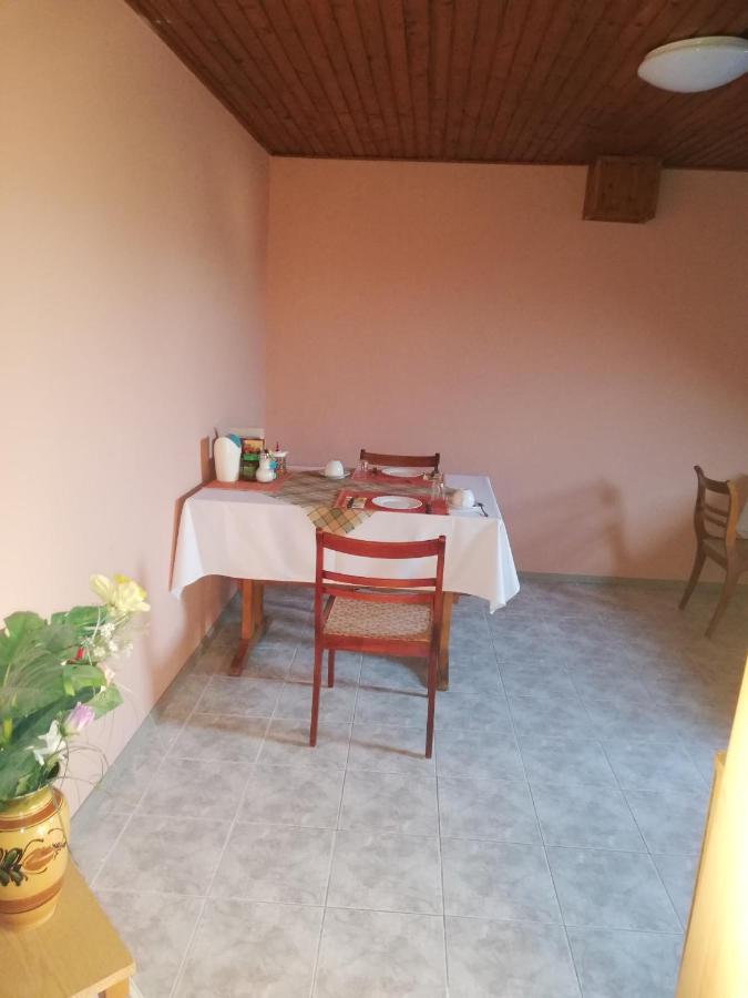 Grill Garten Vendeghaz Hotel Keszthely Eksteriør billede