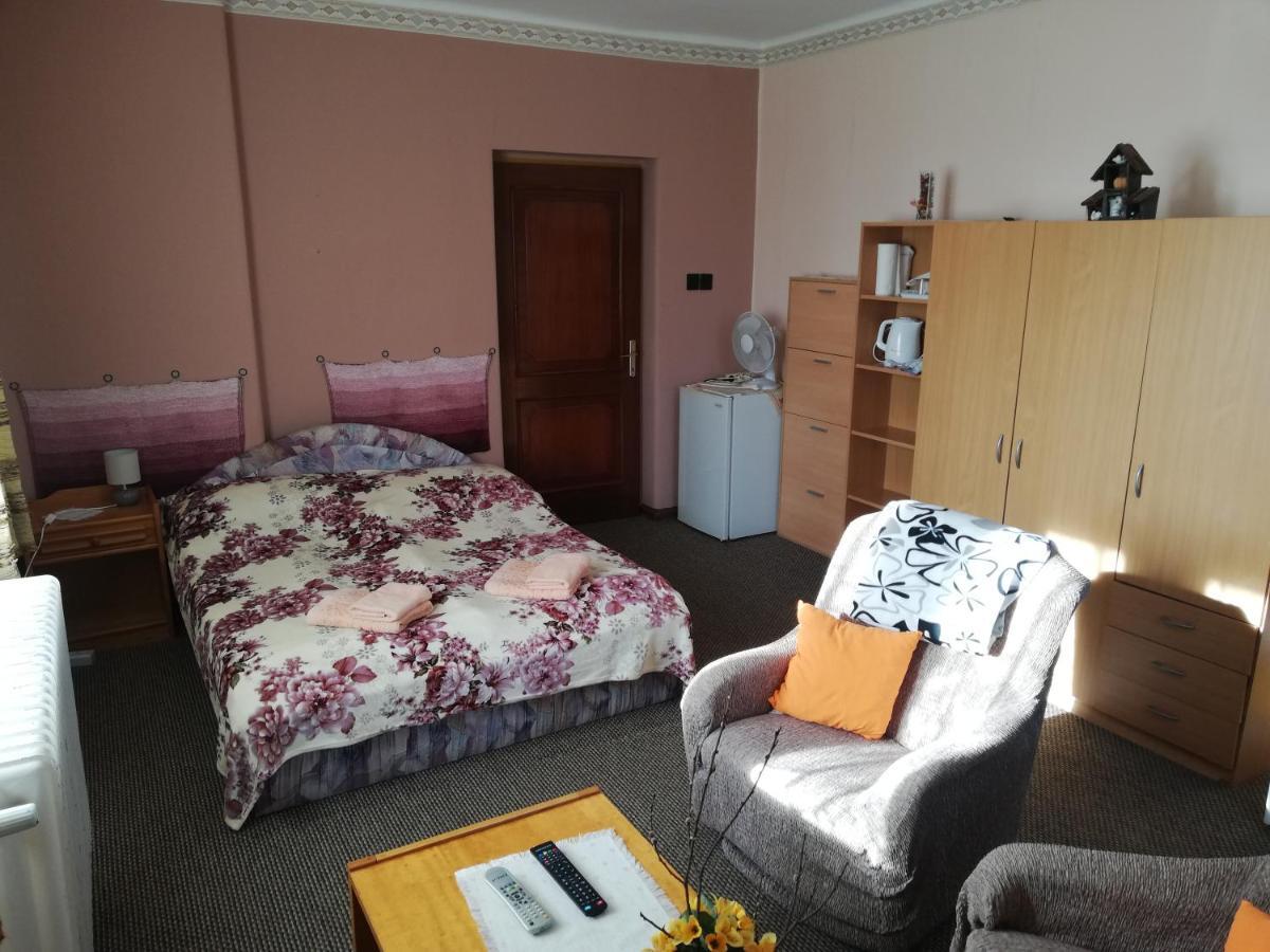 Grill Garten Vendeghaz Hotel Keszthely Eksteriør billede